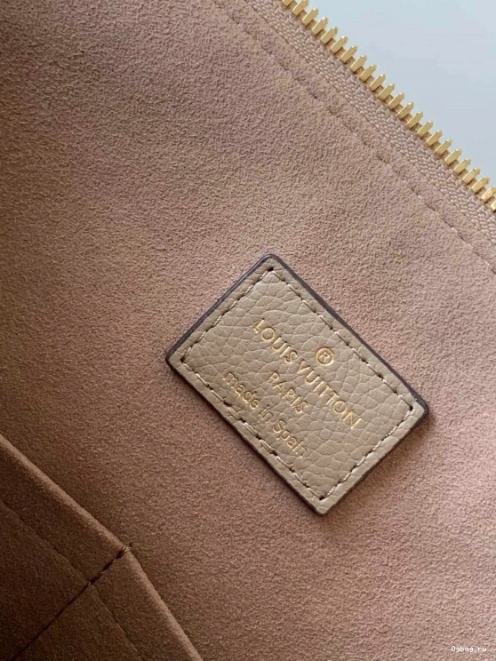 VUITTON MM V LOUIS TOTE 0723